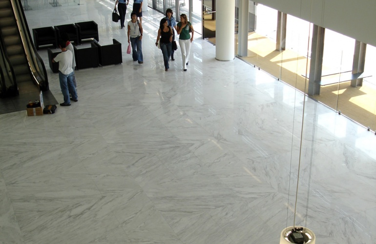 Pavimento M�rmore Branco Olimpico