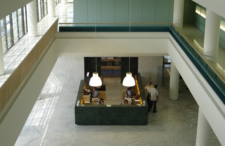 Pavimento M�rmore Branco Olimpico / Balc�o M�rmore Verde Guatemala